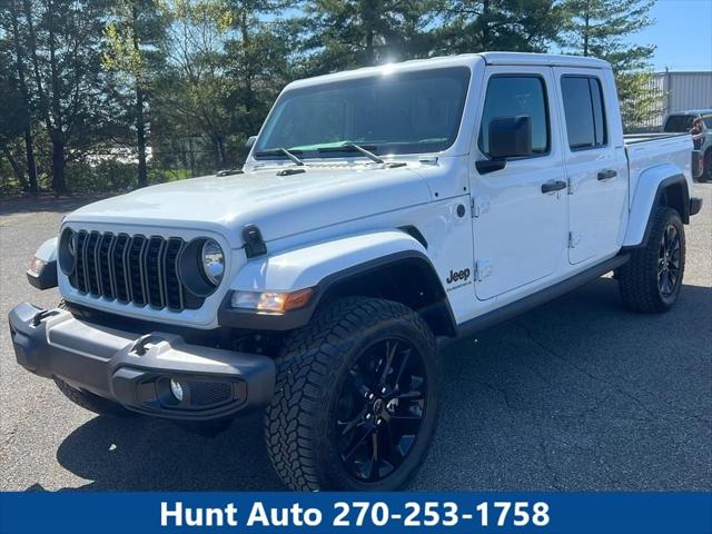 2025 Jeep Gladiator GLADIATOR NIGHTHAWK 4X4