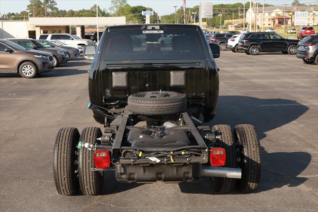 2025 RAM Ram 3500 Chassis Cab RAM 3500 TRADESMAN CREW CAB CHASSIS 4X4 60 CA