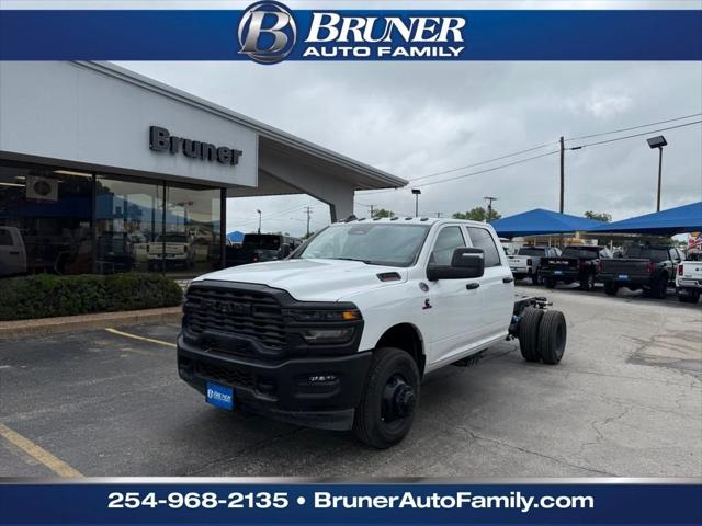 2025 RAM Ram 3500 Chassis Cab RAM 3500 TRADESMAN CREW CAB CHASSIS 4X4 60 CA