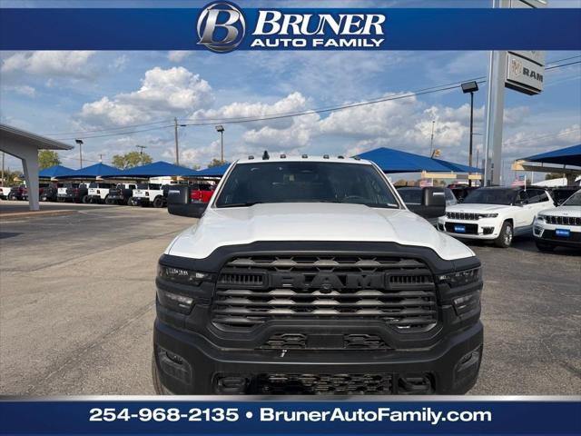 2025 RAM Ram 3500 Chassis Cab RAM 3500 TRADESMAN CREW CAB CHASSIS 4X4 60 CA