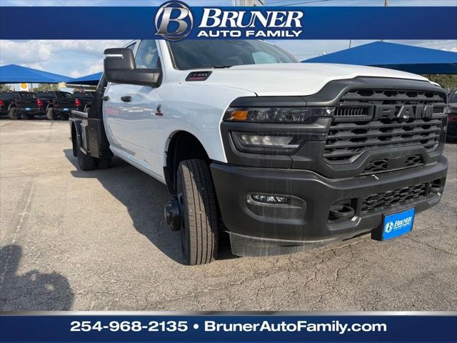 2025 RAM Ram 3500 Chassis Cab RAM 3500 TRADESMAN CREW CAB CHASSIS 4X4 60 CA