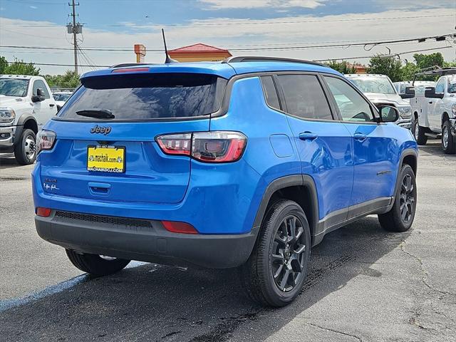 2025 Jeep Compass COMPASS LATITUDE 4X4