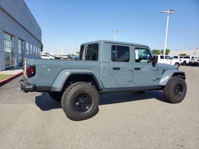 2025 Jeep Gladiator GLADIATOR NIGHTHAWK 4X4 2025 Jeep Gladiator GLADIATOR NIGHTHAWK 4X4