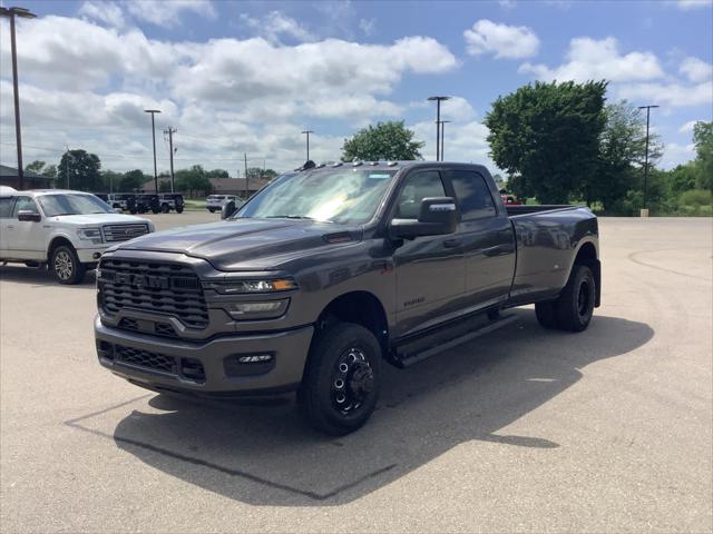2025 RAM Ram 3500 RAM 3500 BIG HORN CREW CAB 4X4 8 BOX