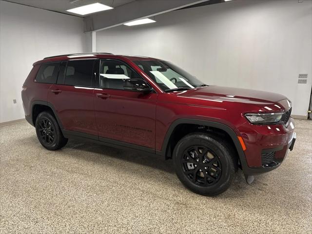 2025 Jeep Grand Cherokee GRAND CHEROKEE L ALTITUDE X 4X4