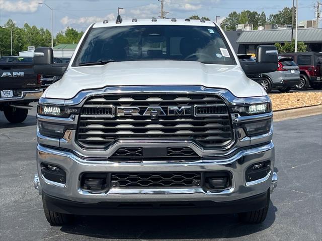 2025 RAM Ram 3500 RAM 3500 TRADESMAN CREW CAB 4X4 8 BOX