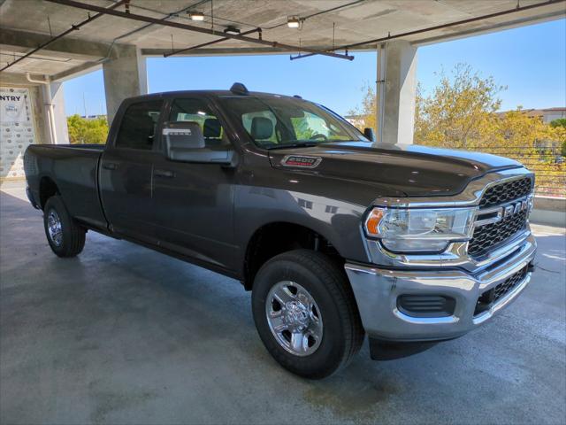2024 RAM 2500 Tradesman Crew Cab 4x4 8 Box