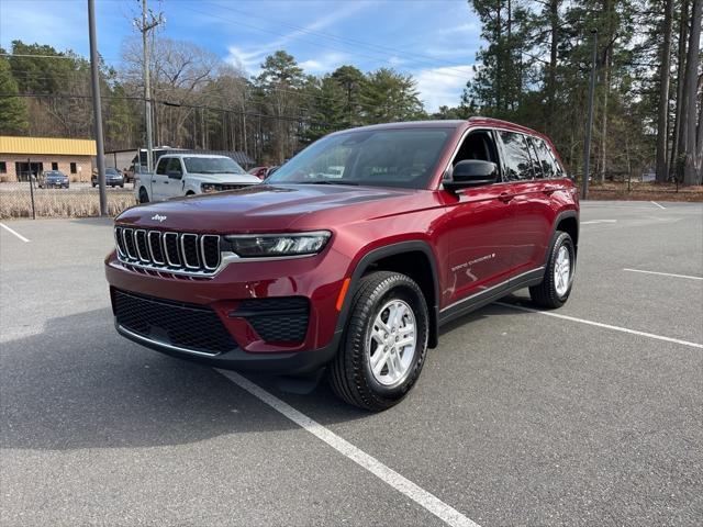 2023 Jeep Grand Cherokee Laredo 4x4