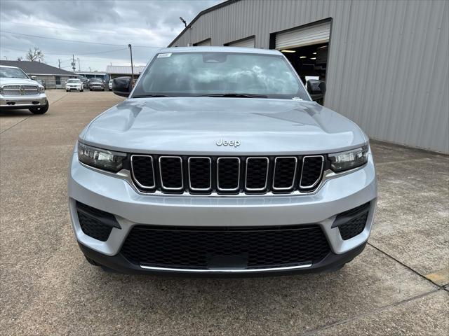 2025 Jeep Grand Cherokee GRAND CHEROKEE LAREDO X 4X2