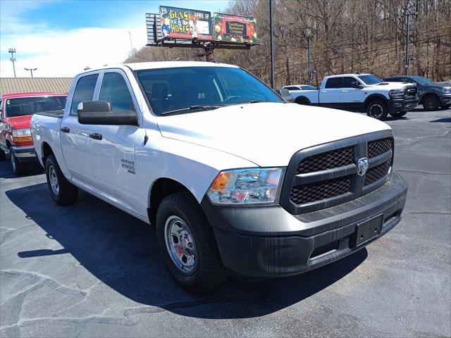 2022 RAM 1500 Classic Tradesman Crew Cab 4x4 57 Box