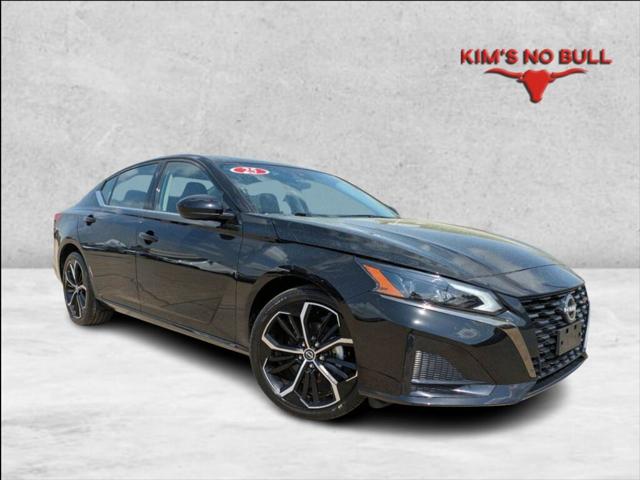 2025 Nissan Altima SR FWD