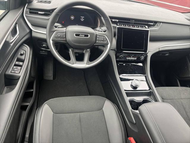 2025 Jeep Grand Cherokee Altitude X 4x4