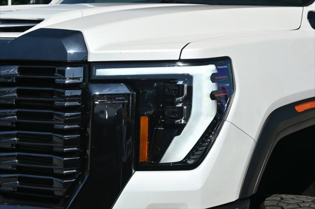 2024 GMC Sierra 2500HD 4WD Crew Cab Standard Bed Denali Ultimate