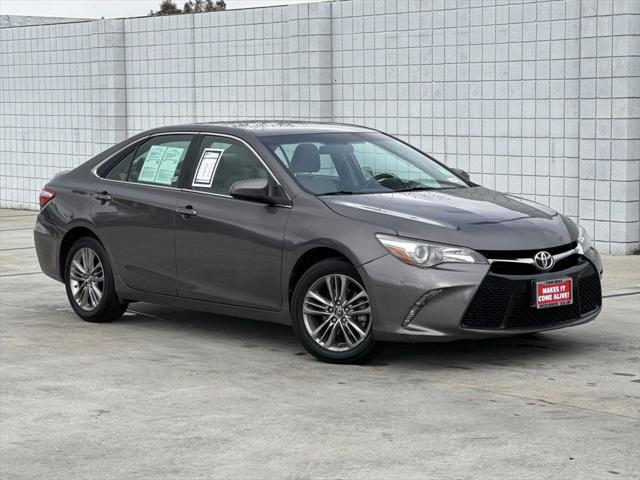 2016 Toyota Camry SE
