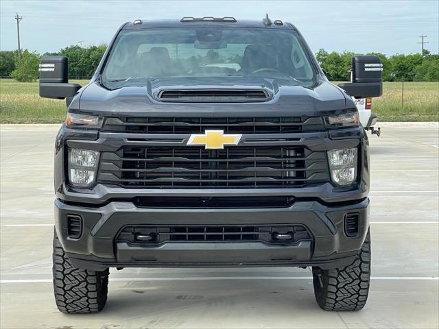 2024 Chevrolet Silverado 2500HD 4WD Crew Cab Standard Bed Custom