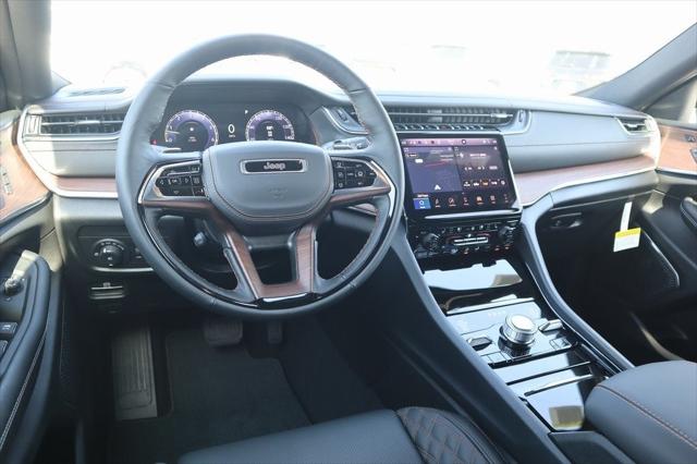 2025 Jeep Grand Cherokee GRAND CHEROKEE L SUMMIT 4X4