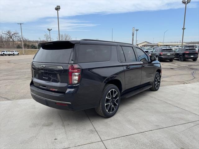 2022 Chevrolet Suburban 4WD RST