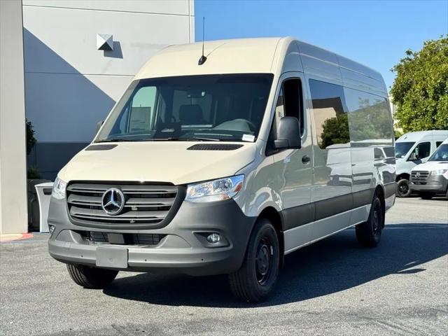 2025 Mercedes-Benz Sprinter 2500 High Roof 4-Cyl Diesel HO