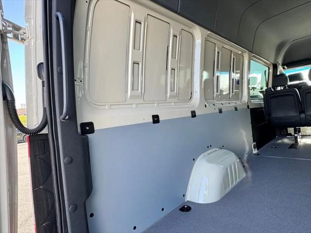 2025 Mercedes-Benz Sprinter 2500 High Roof 4-Cyl Diesel HO