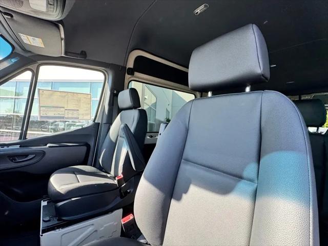 2025 Mercedes-Benz Sprinter 2500 High Roof 4-Cyl Diesel HO