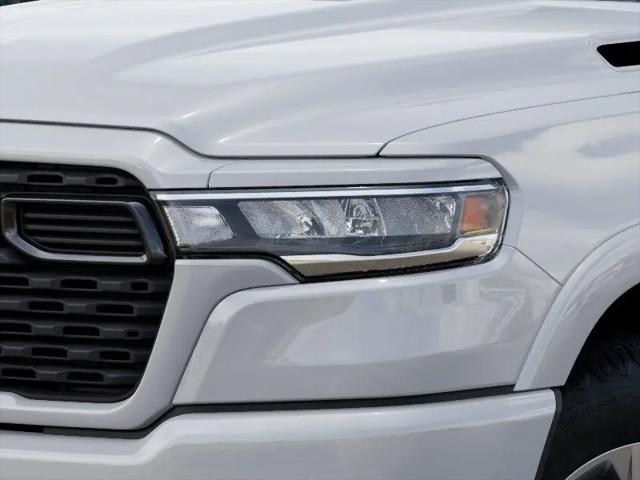 2025 Ram 1500 Big Horn Crew Cab 4x4 5'7" Box