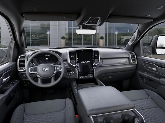 2025 Ram 1500 Big Horn Crew Cab 4x4 5'7" Box