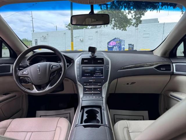 2016 Lincoln MKZ FWD