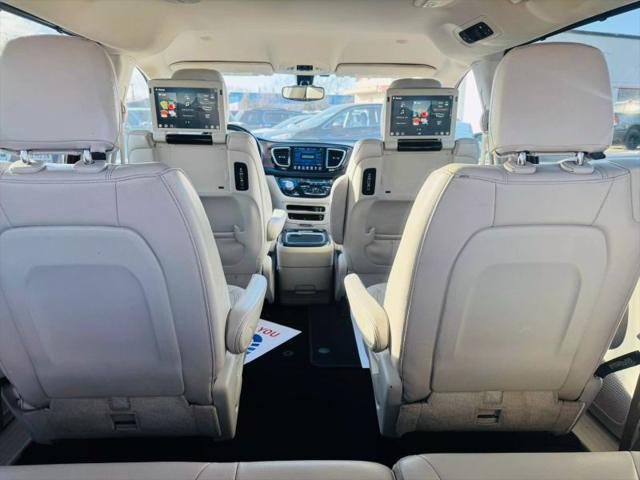 2017 Chrysler Pacifica Touring-L Plus
