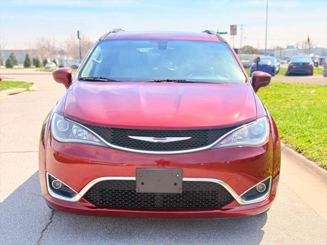 2017 Chrysler Pacifica Touring-L Plus