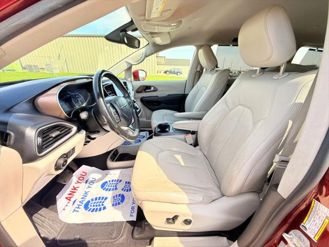 2017 Chrysler Pacifica Touring-L Plus