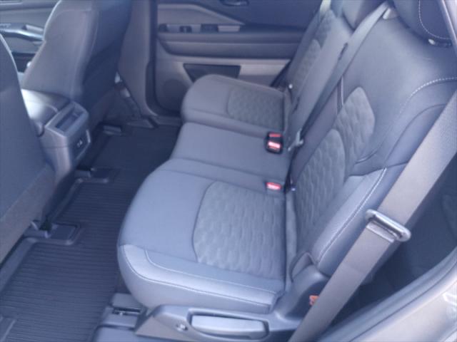 2025 Nissan Pathfinder S FWD