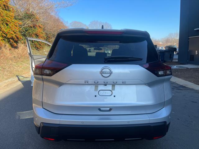 2025 Nissan Rogue S FWD