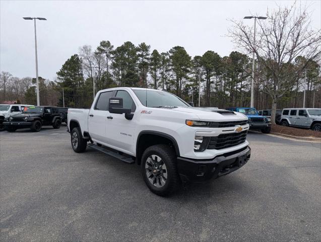 2024 Chevrolet Silverado 2500HD 4WD Crew Cab Standard Bed Custom