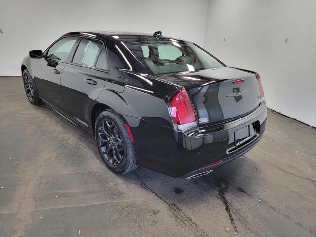 2023 Chrysler 300 Touring L AWD