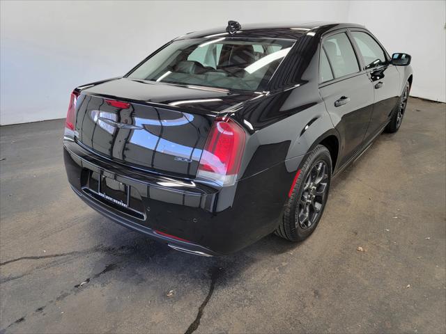 2023 Chrysler 300 Touring L AWD