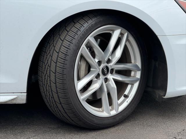 2022 Audi A4 Premium Plus 45 TFSI S line quattro S tronic