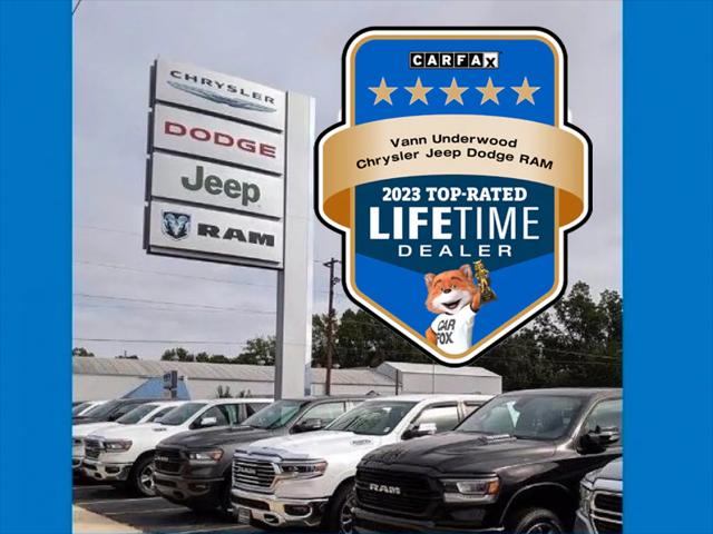 2023 Jeep Grand Cherokee L Laredo 4x4