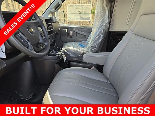 2025 Chevrolet Express Cargo Van RWD 2500 Regular Wheelbase WT