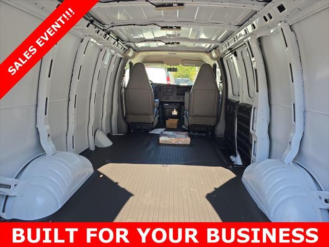 2025 Chevrolet Express Cargo Van RWD 2500 Regular Wheelbase WT
