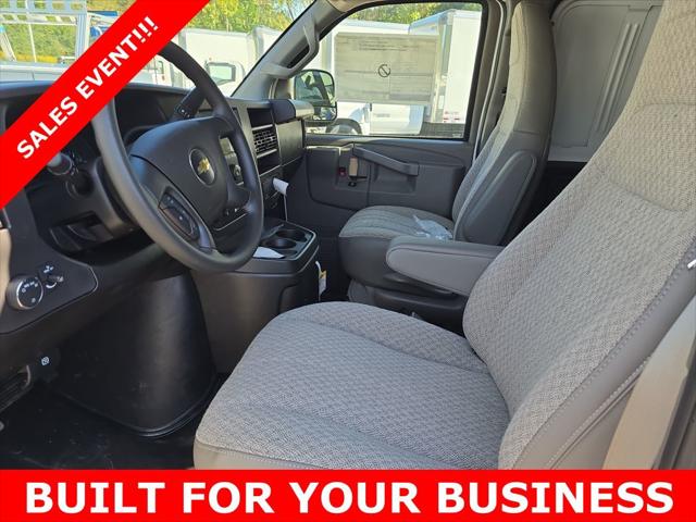 2025 Chevrolet Express Cargo Van RWD 2500 Regular Wheelbase WT