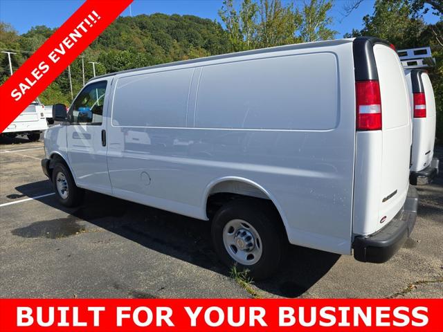 2025 Chevrolet Express Cargo Van RWD 2500 Regular Wheelbase WT