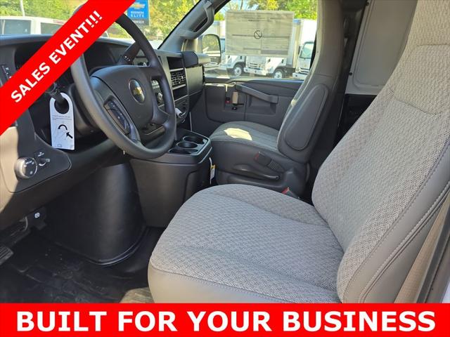 2025 Chevrolet Express Cargo Van RWD 2500 Regular Wheelbase WT