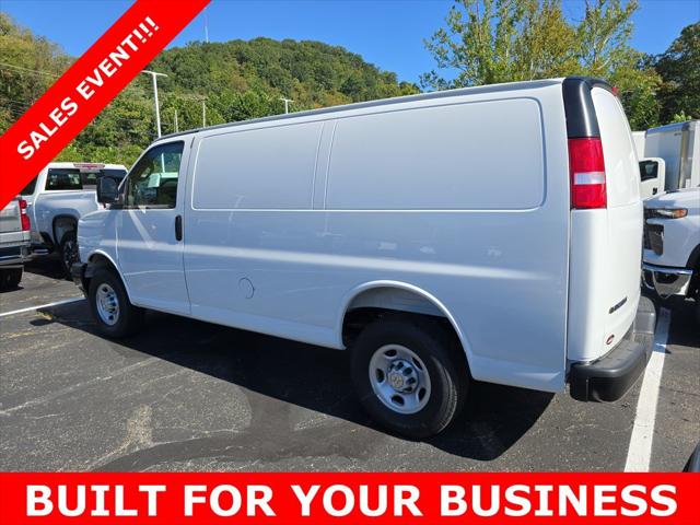 2025 Chevrolet Express Cargo Van RWD 2500 Regular Wheelbase WT
