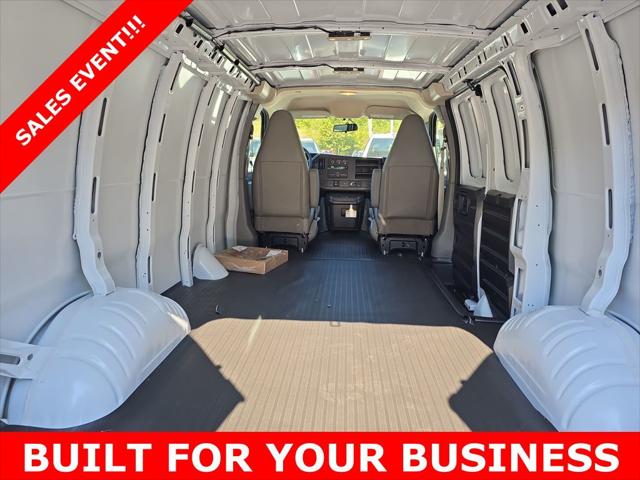 2025 Chevrolet Express Cargo Van RWD 2500 Regular Wheelbase WT