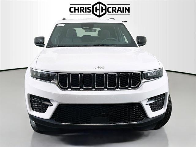 2025 Jeep Grand Cherokee GRAND CHEROKEE LAREDO X 4X4