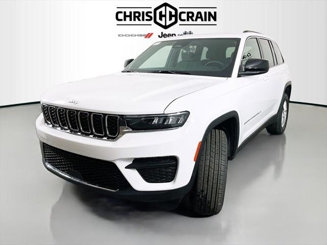 2025 Jeep Grand Cherokee GRAND CHEROKEE LAREDO X 4X4