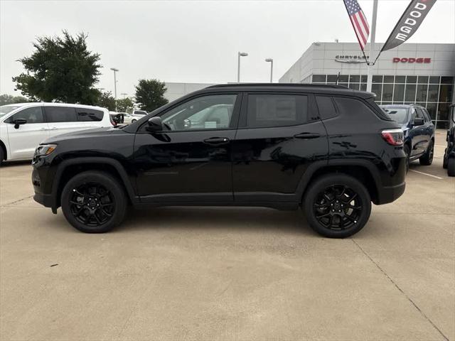 2025 Jeep Compass COMPASS LATITUDE 4X4