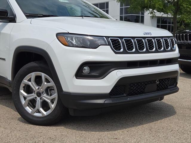 2025 Jeep Compass COMPASS LATITUDE 4X4