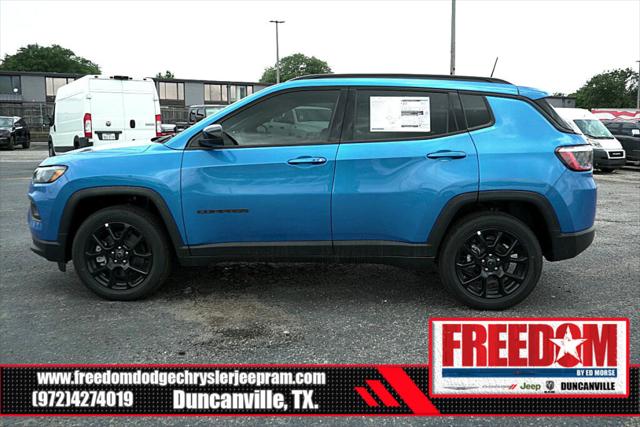 2025 Jeep Compass COMPASS LATITUDE 4X4