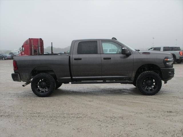 2025 RAM Ram 2500 RAM 2500 TRADESMAN CREW CAB 4X4 64 BOX
